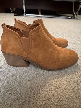 Dr. Scholl's Tan Suede Perforated Ankle Booties